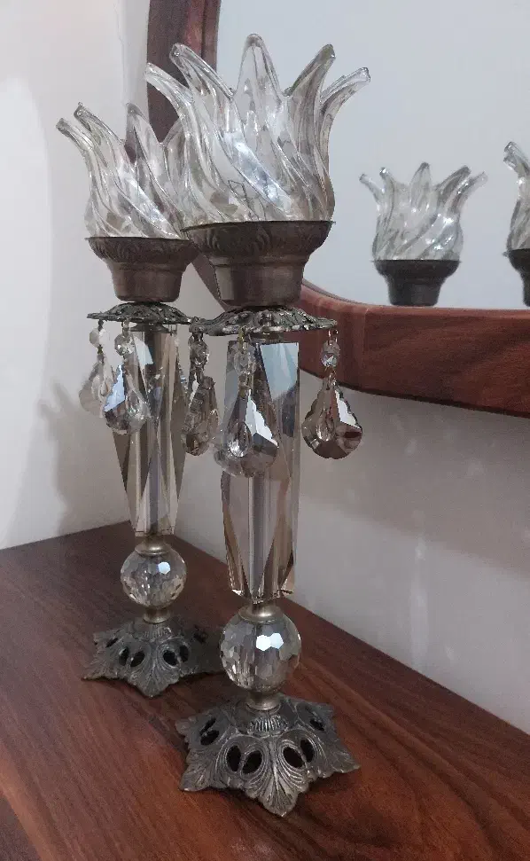 یک جفت شمعدان برنجی|صنایع دستی و سایر لوازم تزئینی|پاکدشت, پاکدشت (مامازند)|دیوار