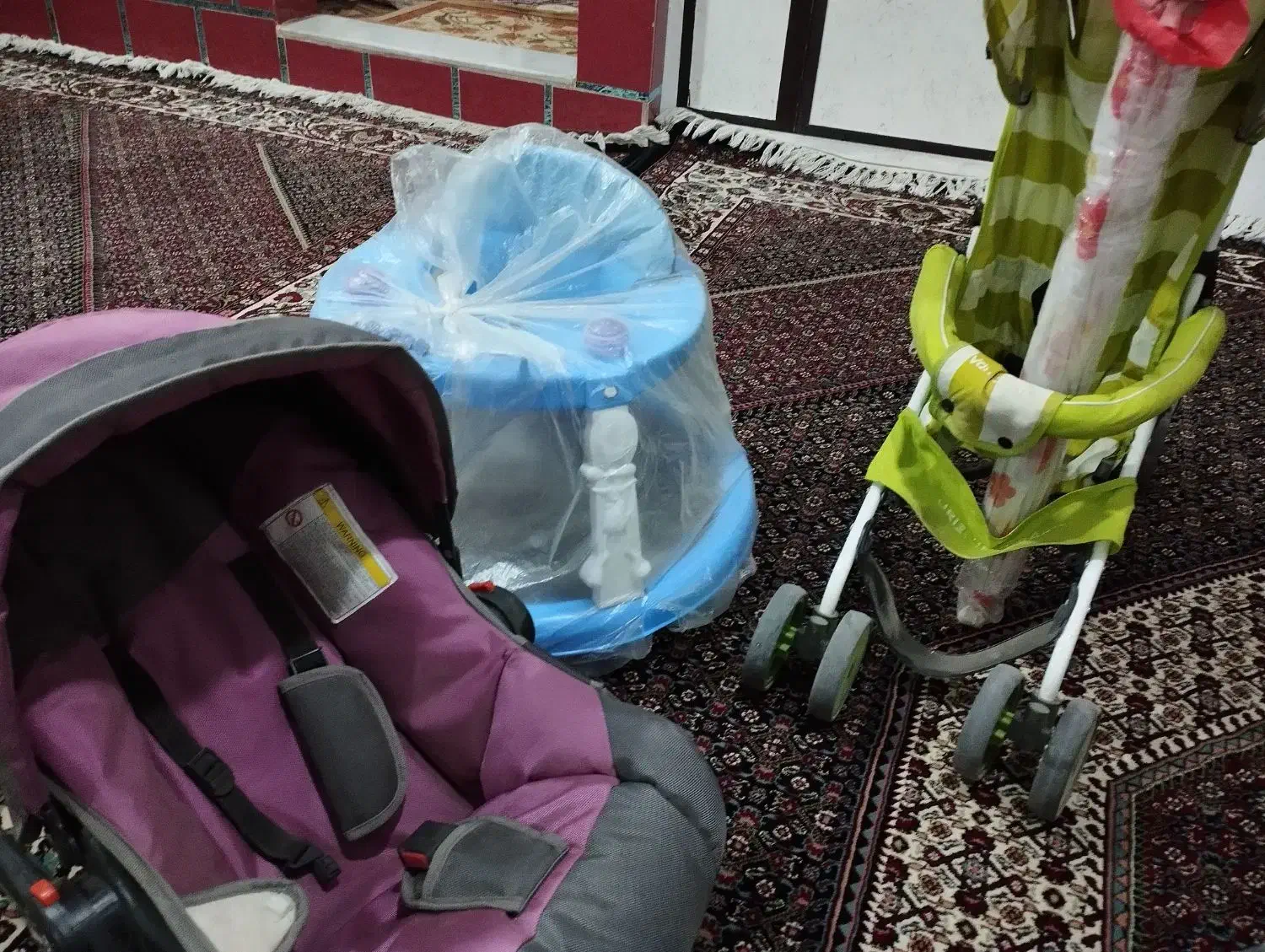 سالم سالم نو نو هستش هیچ استفاده نشدع|اسباب و اثاث بچه|بهار, |دیوار