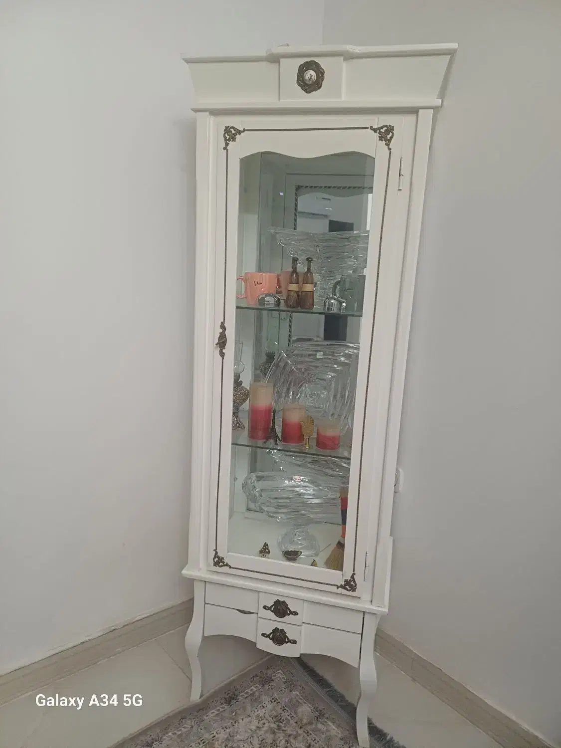 ۱عددبوفه در حد نو بدون هیچ خط وخش|بوفه، ویترین، کنسول|قرچک, مهدیه|دیوار