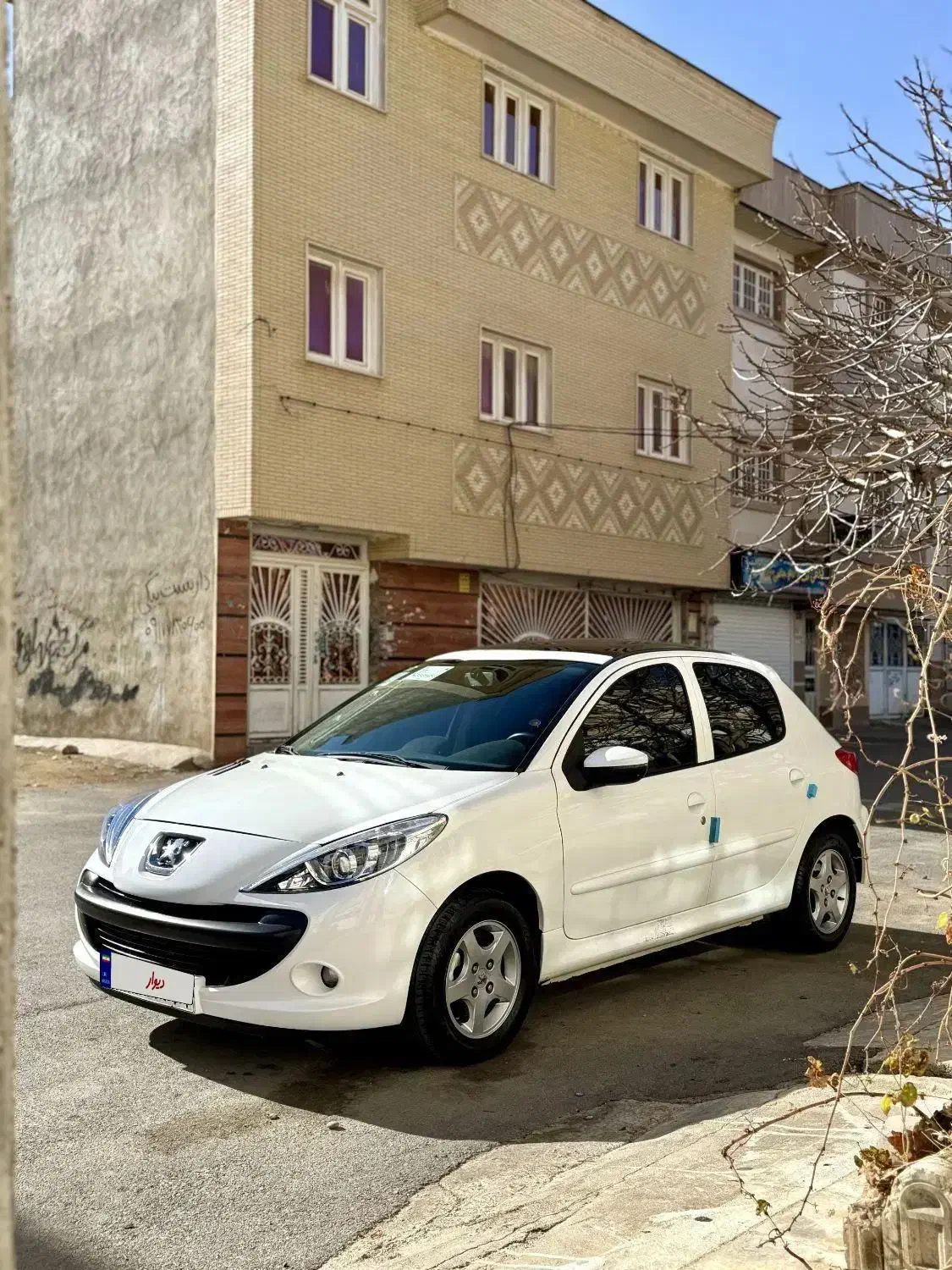 207 سفید 1401|خودرو سواری و وانت|شیراز, امام حسین|دیوار