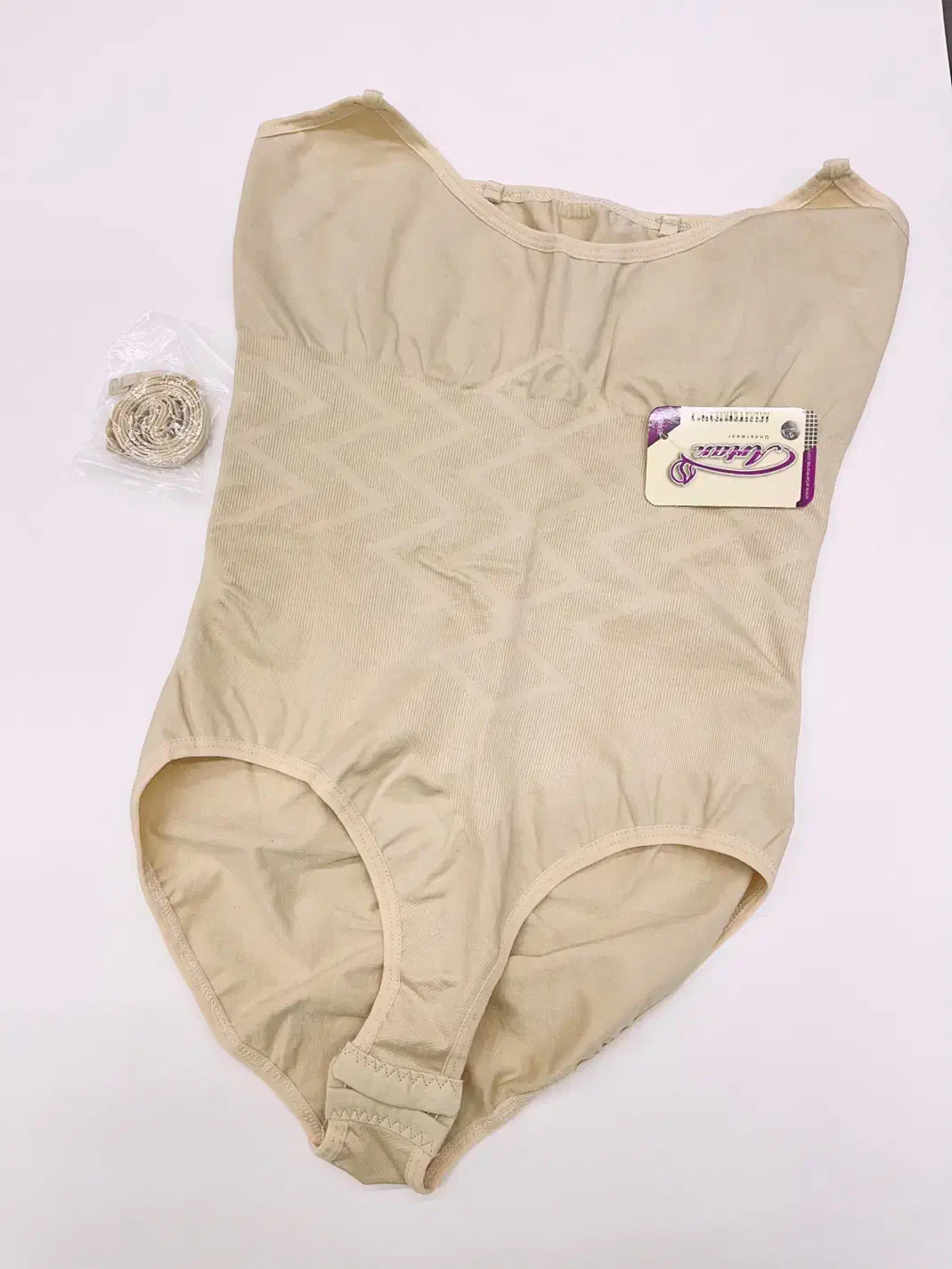 گن و شکم بند|لباس|بجنورد, |دیوار