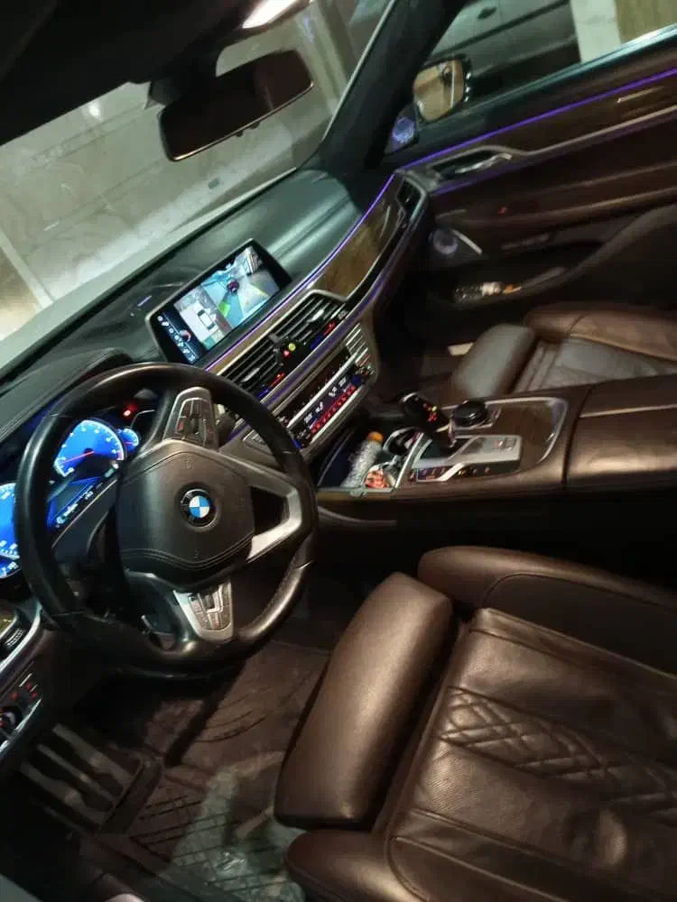 بی ام و مدل ۷۳۰ ۲۰۱۷ Li|خودرو سواری و وانت|تهران, صادقیه|دیوار