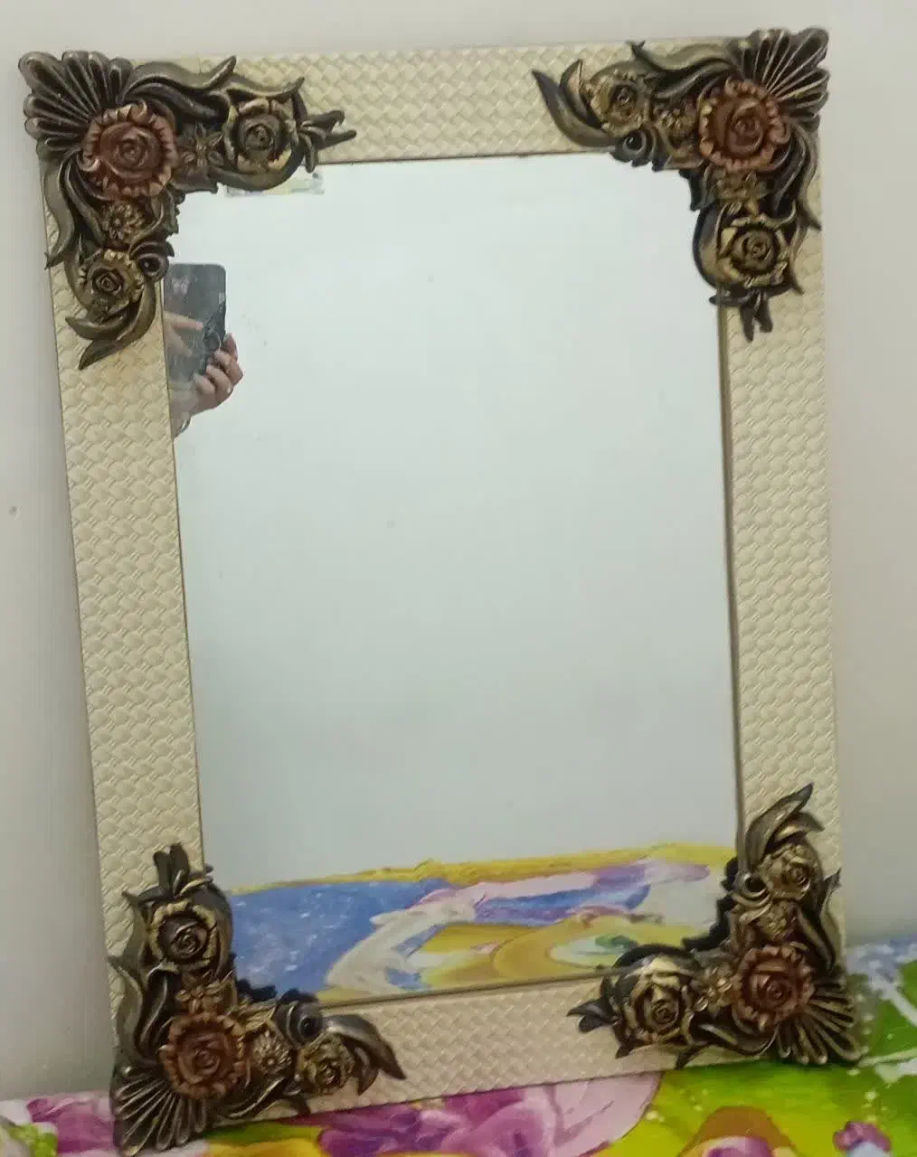 اینه|آینه|مشهد, شهید قربانی|دیوار