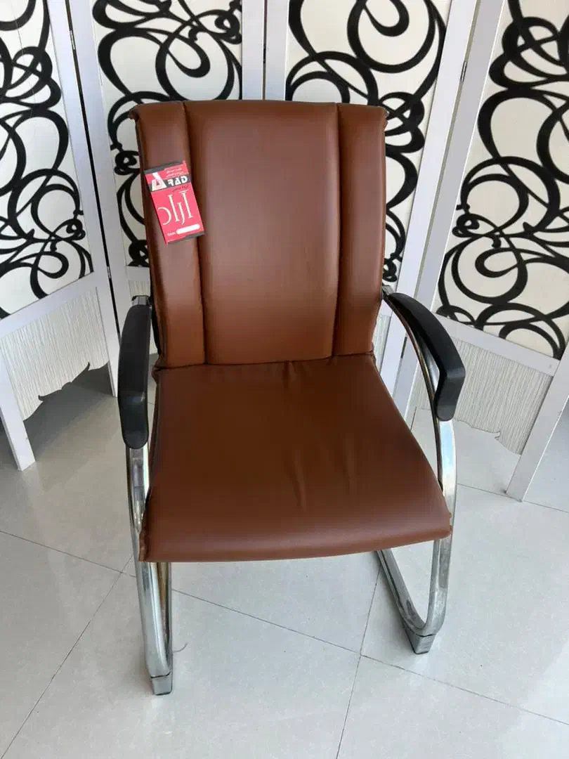 صندلی کنفرانسی کد ۷۶ میز کارمندی کد ۷۹۳۳ کمد فلزی|دفتر کار|کرج, حصارک پایین|دیوار