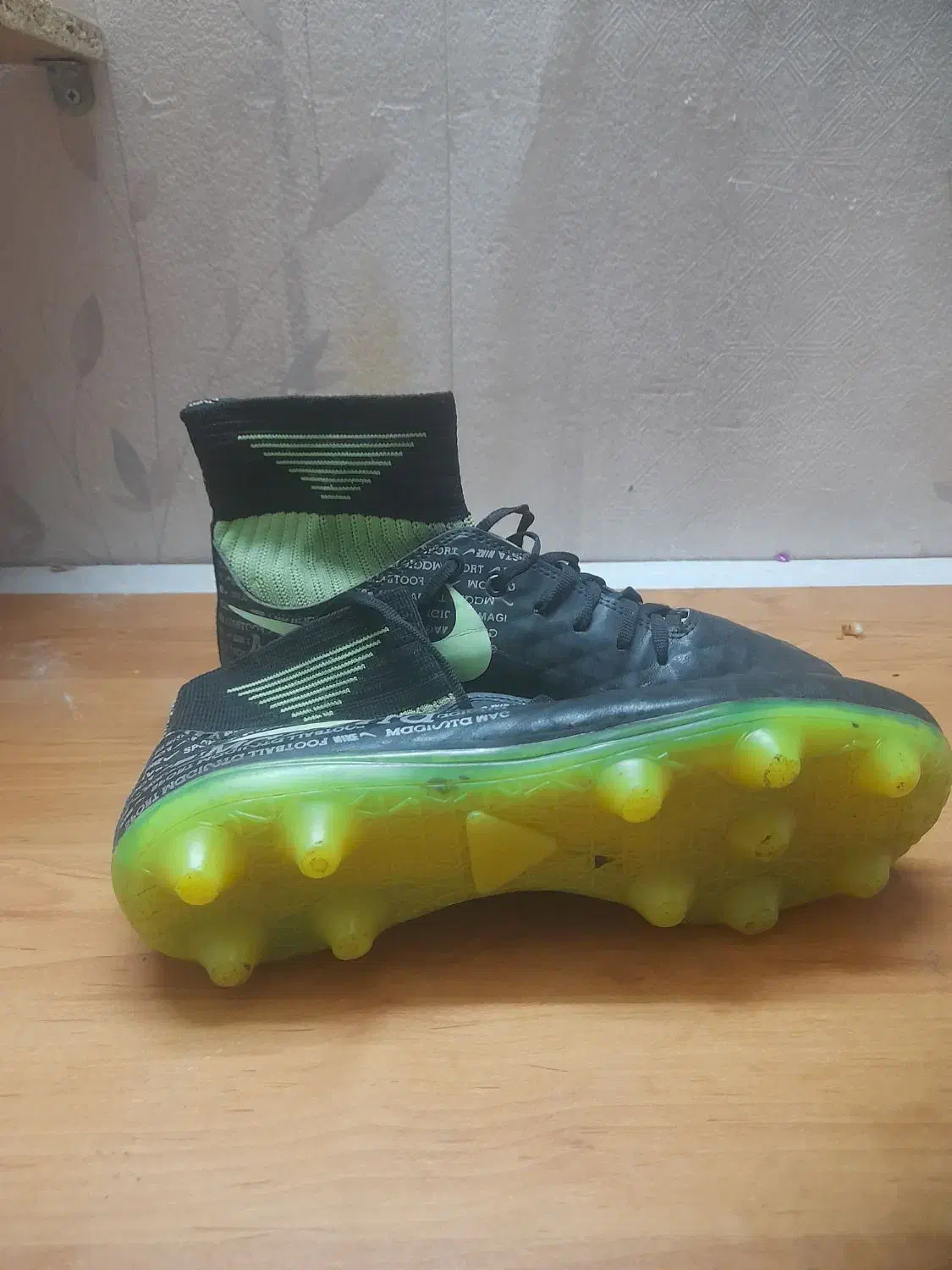 کفش چمن|کیف، کفش، کمربند|مشهد, شهید بهشتی|دیوار