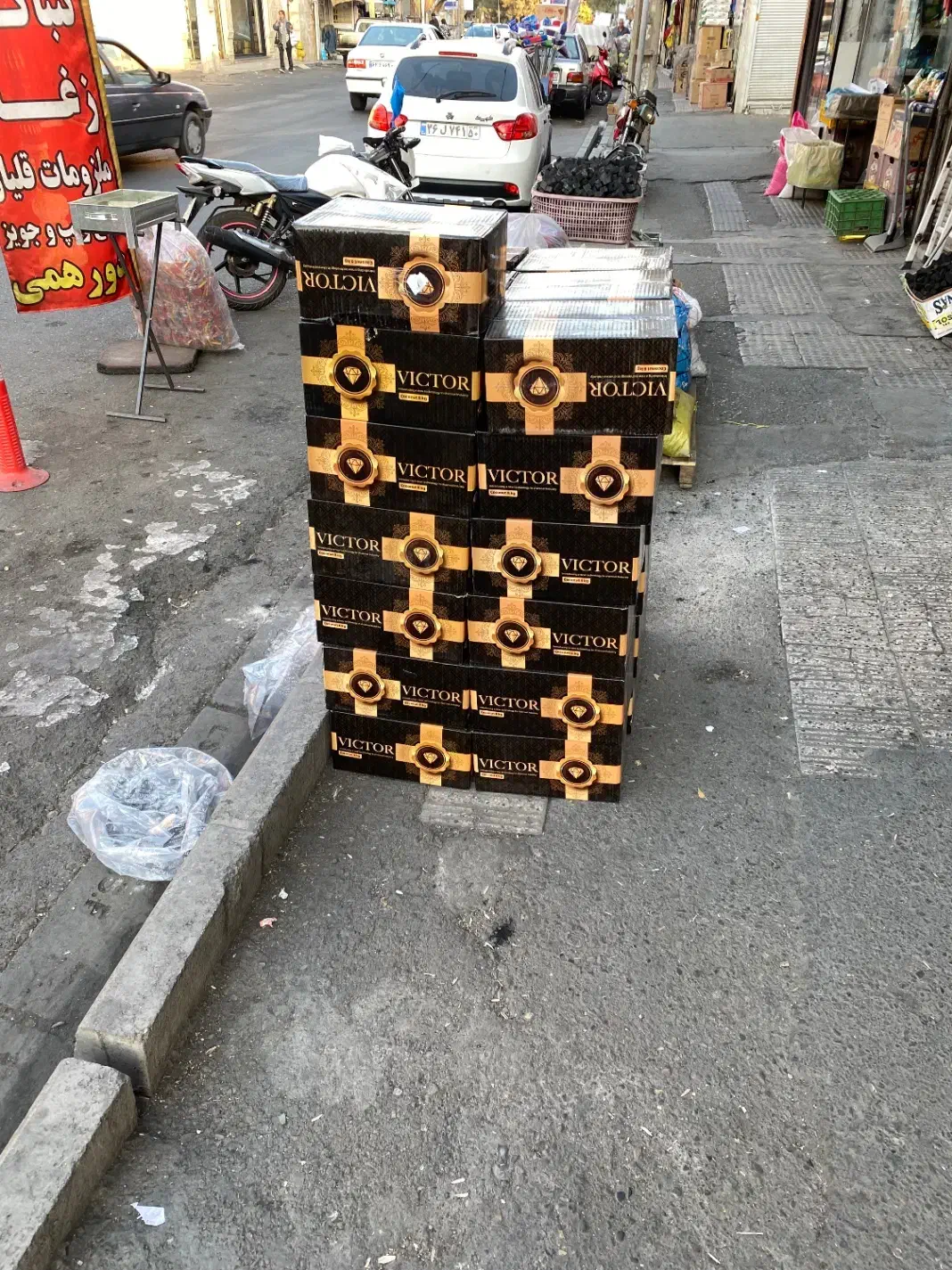 ذغال نارگیل ۸ کیلویی برند ویکتور|عمده‌فروشی|ری, علایین|دیوار