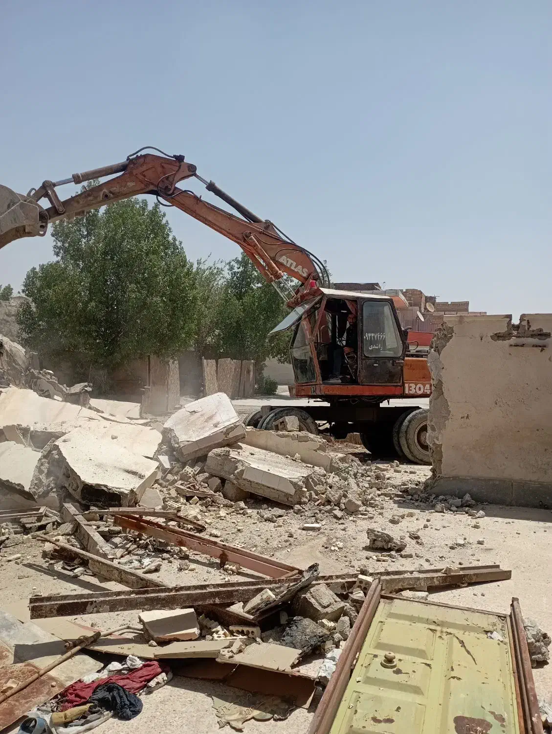 تخریب گودبرداری حفاری خط لوله کار برای شرکتها|خدمات پیشه و مهارت|بندر امام خمینی, |دیوار