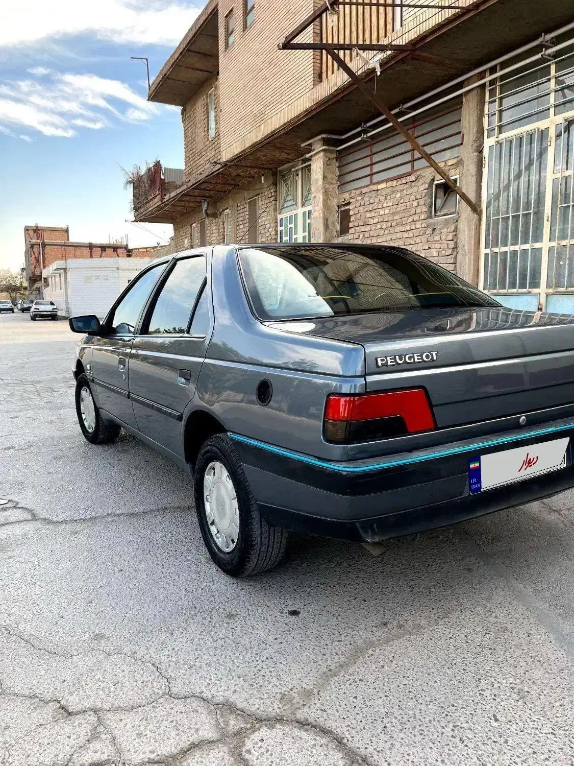 پژو ۴۰۵ بی رنگ|خودرو سواری و وانت|کرمان, |دیوار