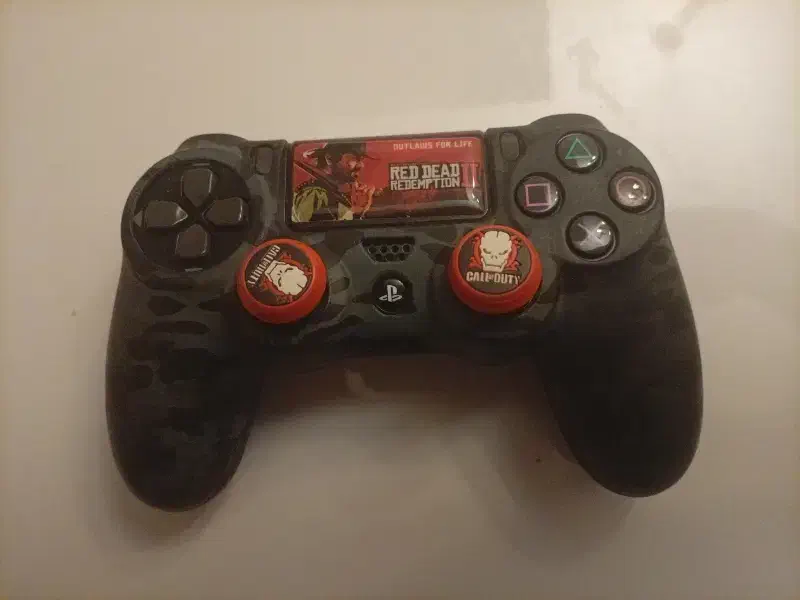 دسته ps4 اصلی و دیسک بازی|کنسول، بازی ویدئویی و آنلاین|باغستان, |دیوار