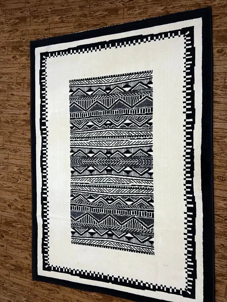 فرش|فرش|قیروکارزین, |دیوار