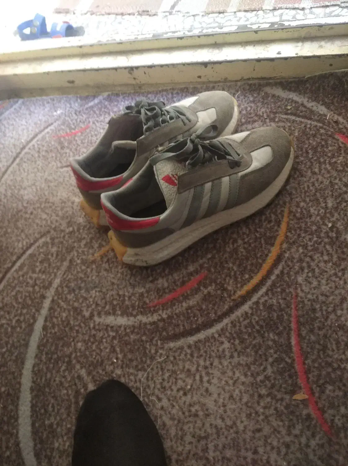 کفش آدیداس 3خط|کیف، کفش، کمربند|نورآباد, |دیوار