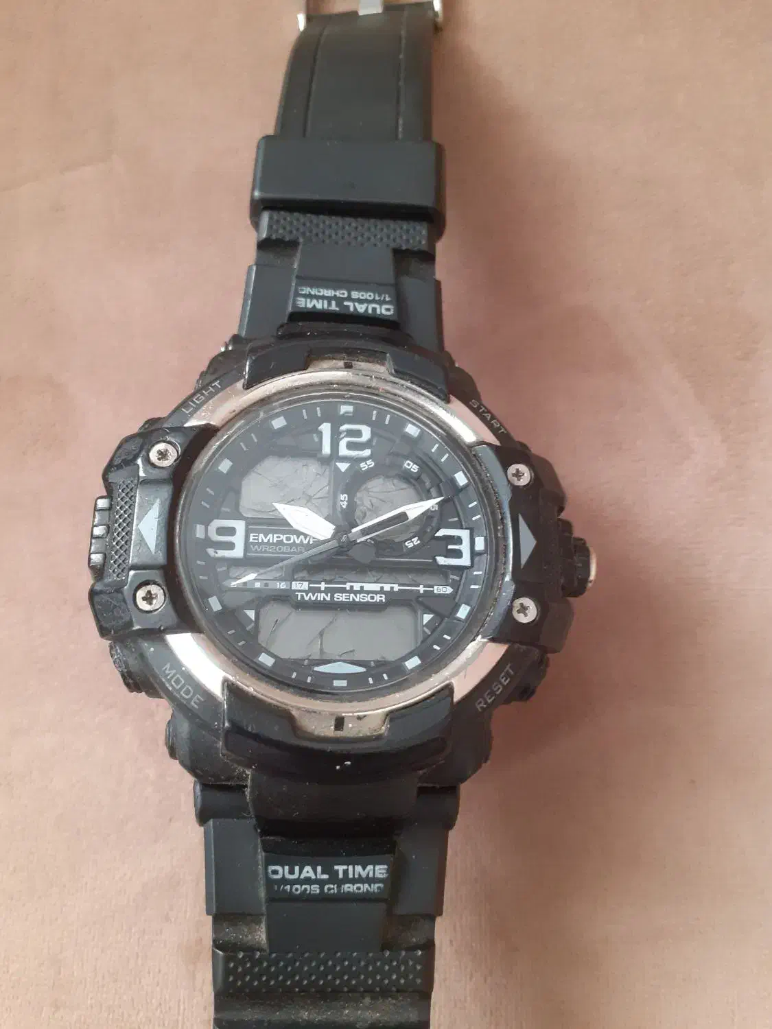 ساعت هابلوت|ساعت|زنجان, |دیوار