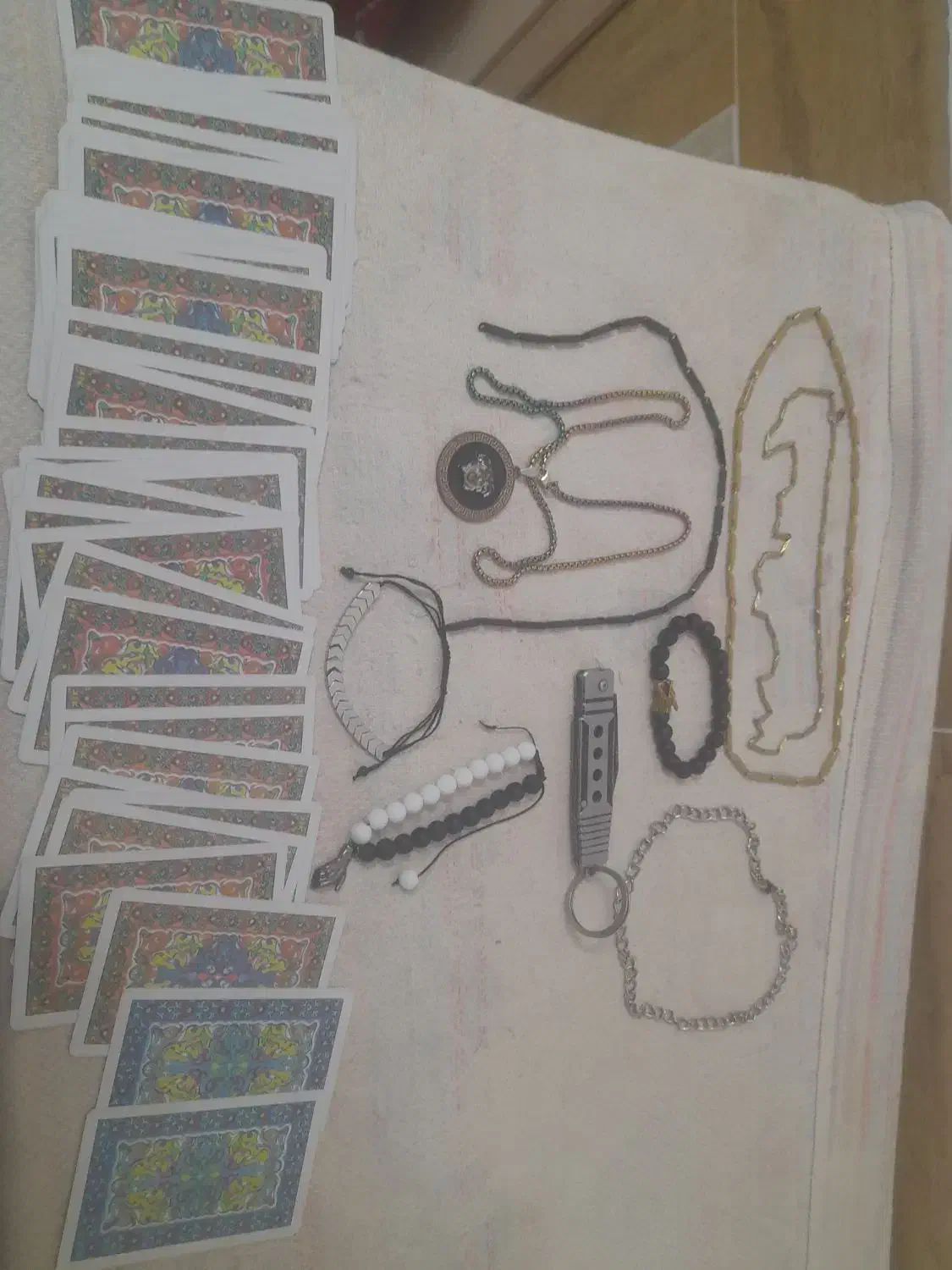 دستبند.گردنبند.چاقو جیبی.پاستور|زیورآلات و اکسسوری|طبس, |دیوار