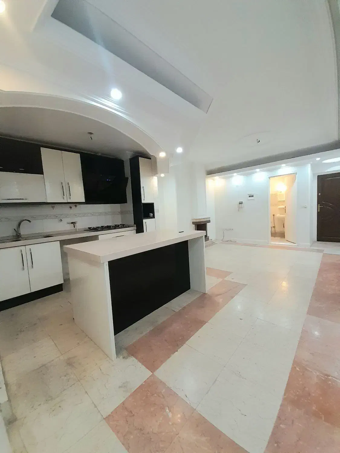 ۵۸/سالن پرده خور/مروارید ورزی شمالی