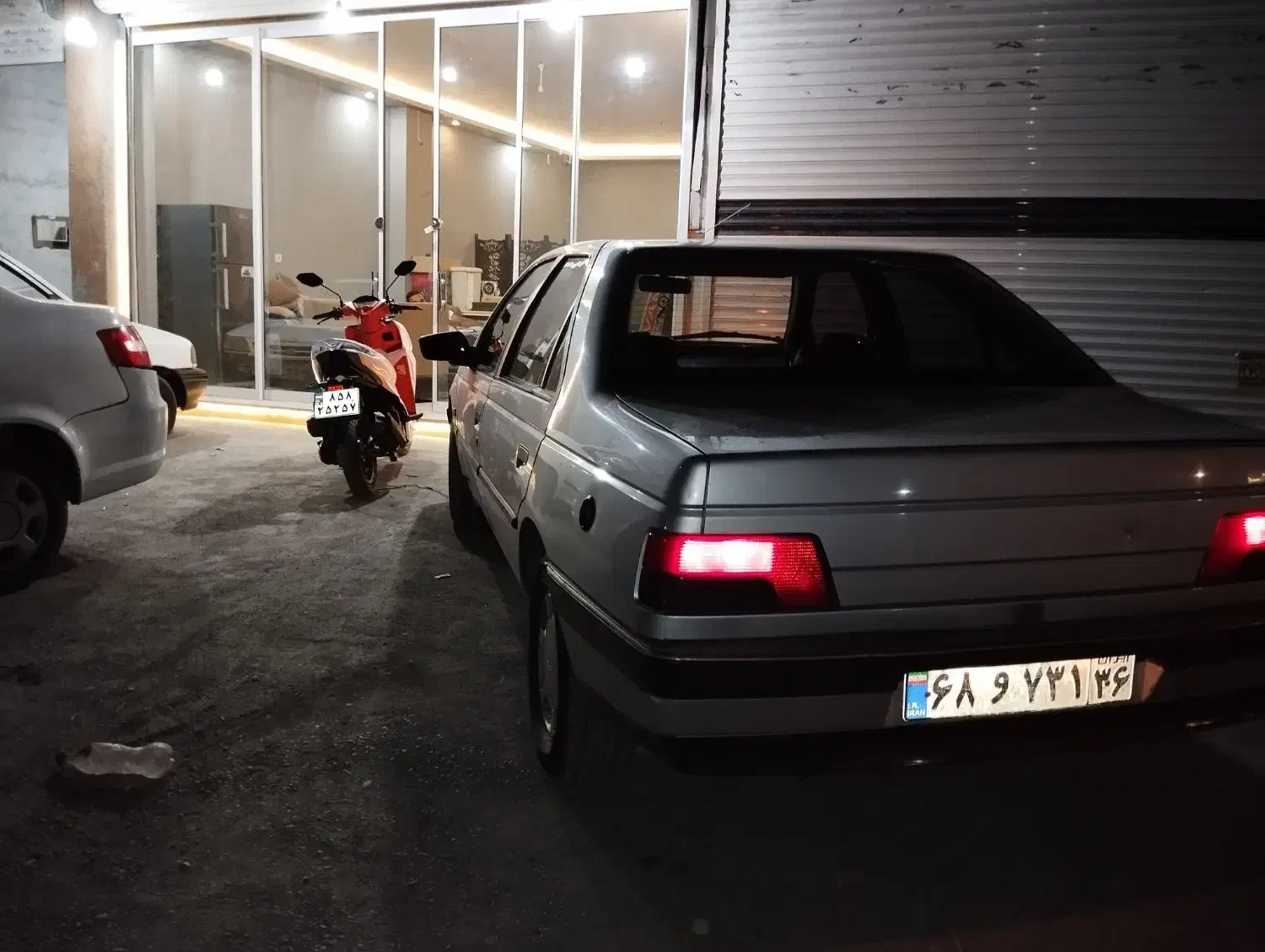 اجاره مغازه شاندیز داخل گاراژ برای خدمات خودرو|اجارهٔ مغازه و غرفه|شاندیز, |دیوار