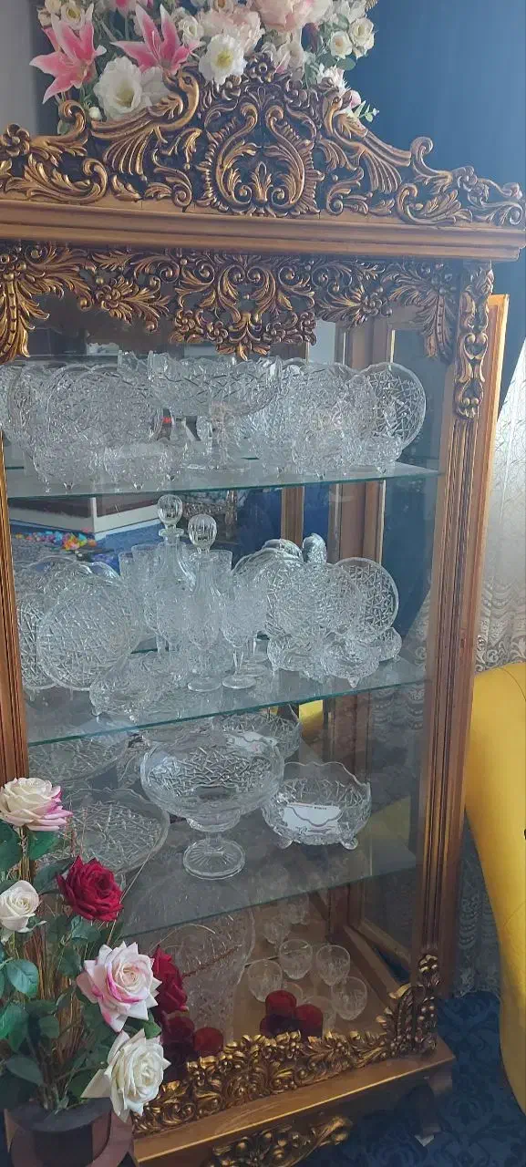 مبل سلطنطی۹نفره همراه با|مبلمان خانگی و میز عسلی|اصفهان, گورتان|دیوار
