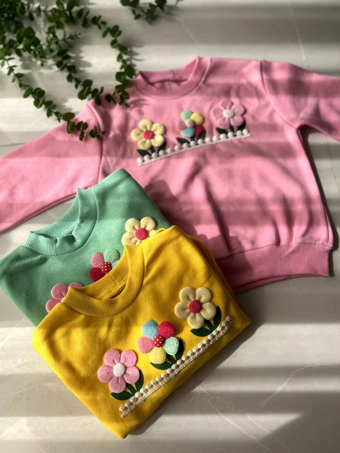 لباس دخترانه|کفش و لباس بچه|مشهد, کوشش|دیوار