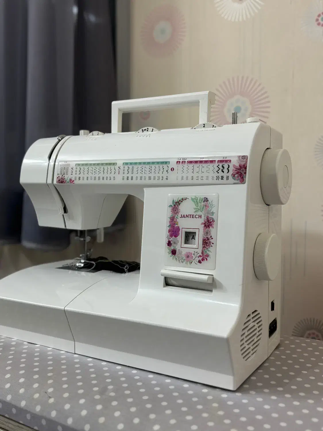 چرخ خیاطی|چرخ خیاطی و ریسندگی|آران و بیدگل, |دیوار