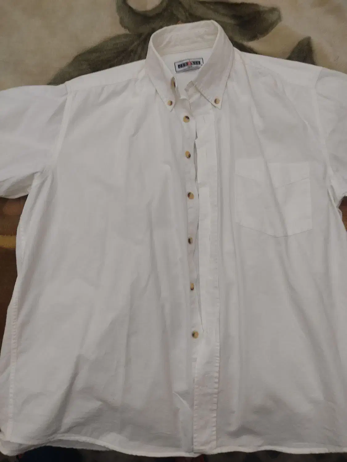 پیراهن|لباس|رودهن, |دیوار