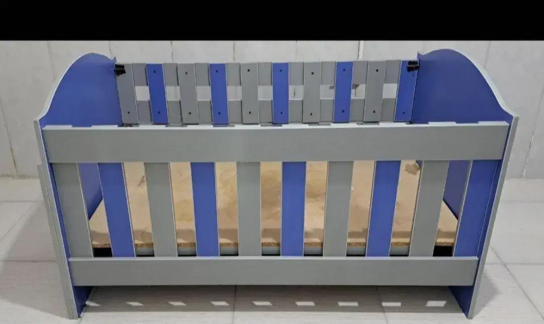 تخت خواب کودک|تخت و صندلی بچه|مرودشت, ژیان|دیوار