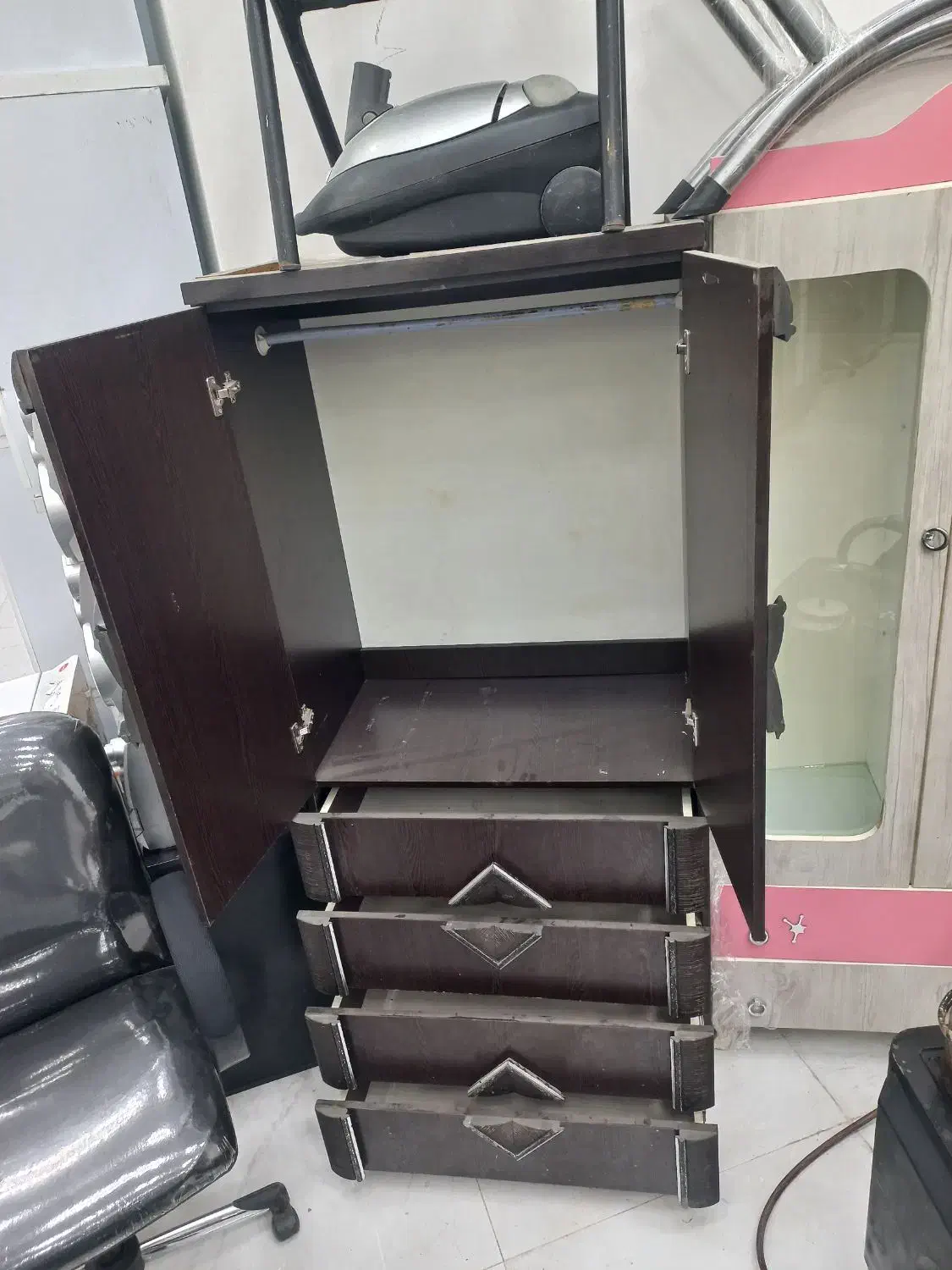 کمد لباس و دراور|جاکفشی، کمد، دراور|شیروان (خراسان), |دیوار