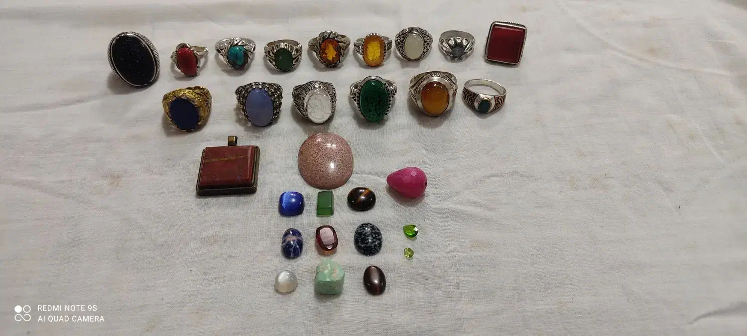 تعدادی‌انگشتر‌و‌نگین‌انگشتر‌و‌گردنبند|جواهرات|سمنان, |دیوار