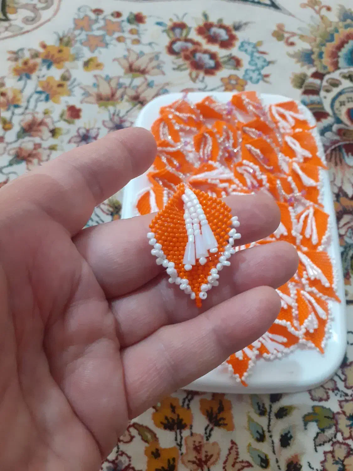 تعداد ۳۶ عدد گل شیپوری منحق بافت|زیورآلات و اکسسوری|یاسوج, |دیوار