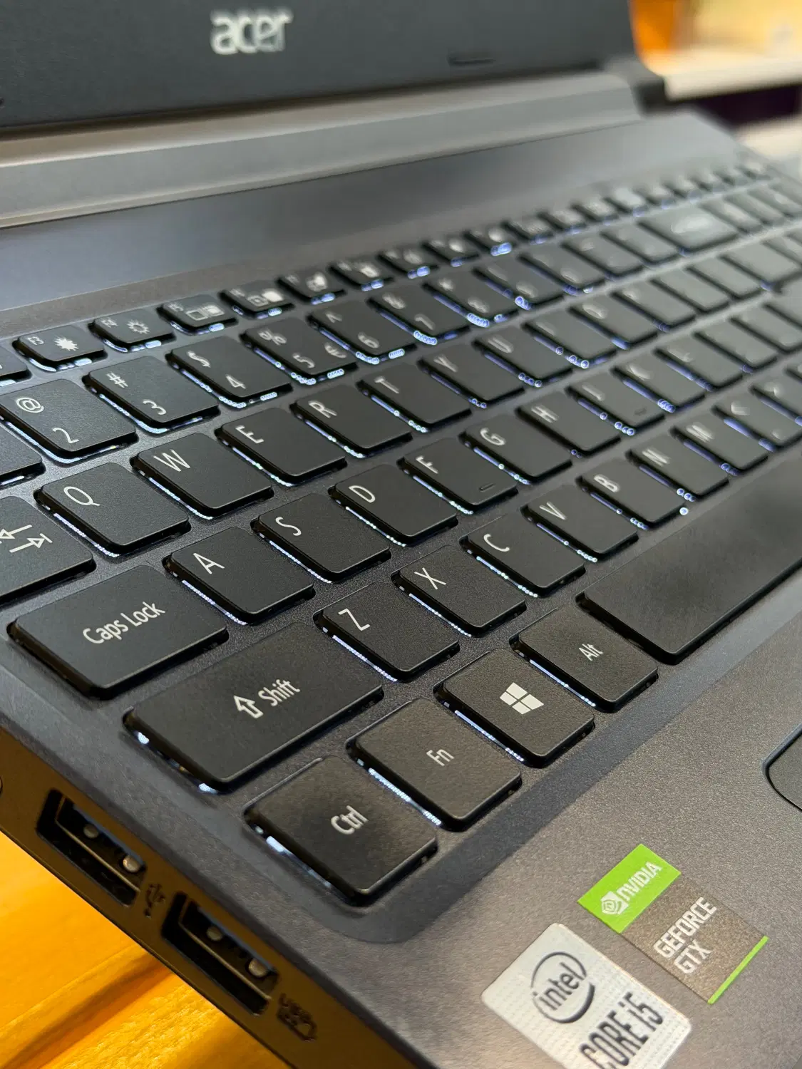 لپ تاپ گیمینگ مهندسی طراحی رندرینگ acer aspire7|رایانه همراه|شیراز, وصال|دیوار