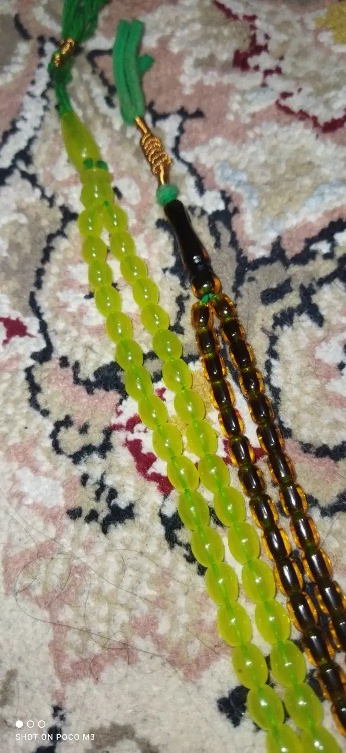 تسبیح شاه مقصود|کلکسیون اشیاء عتیقه|زاهدان, |دیوار