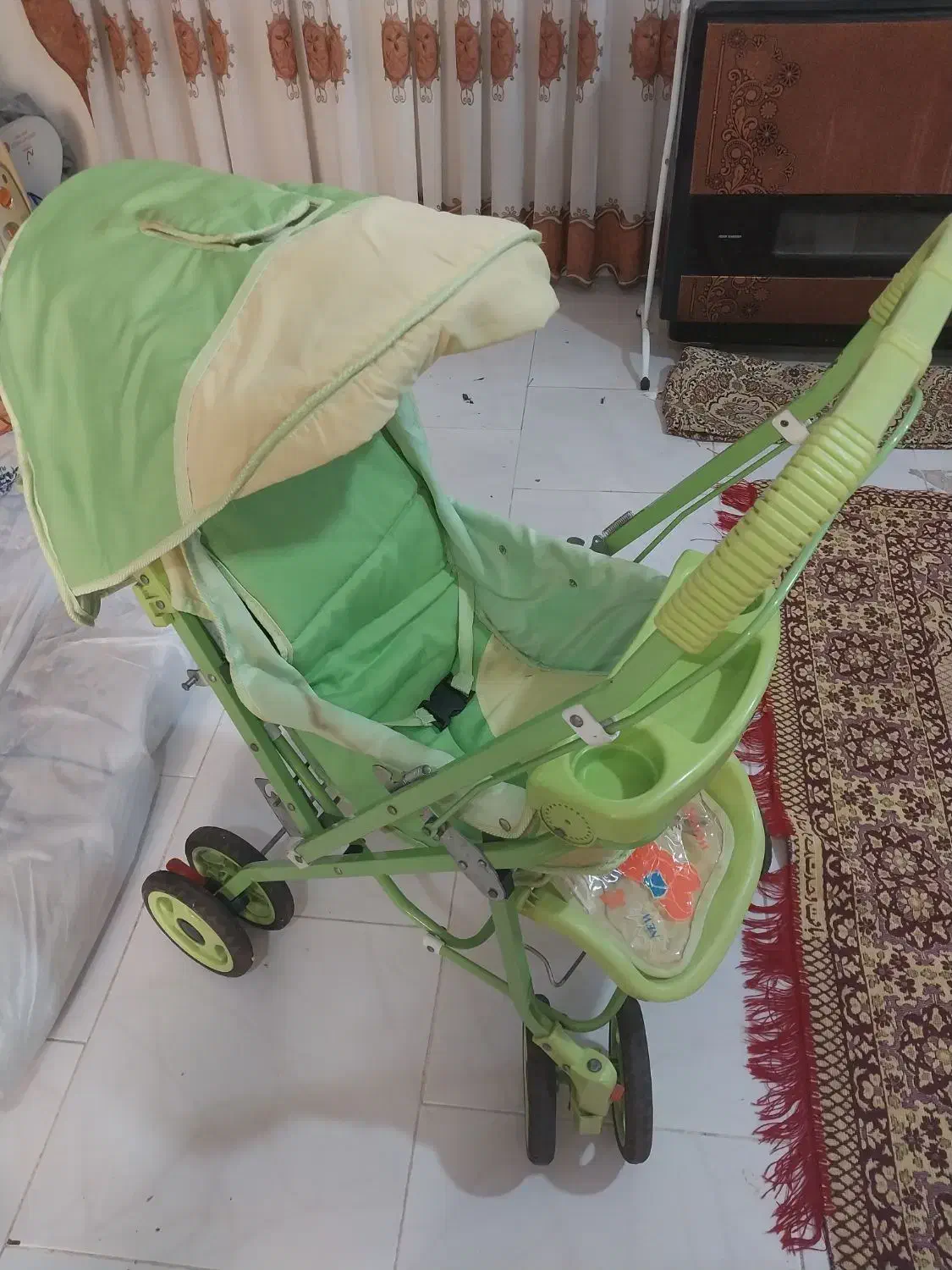 کالسکه کودک|کالسکه و لوازم جانبی|رشت, هلال احمر|دیوار