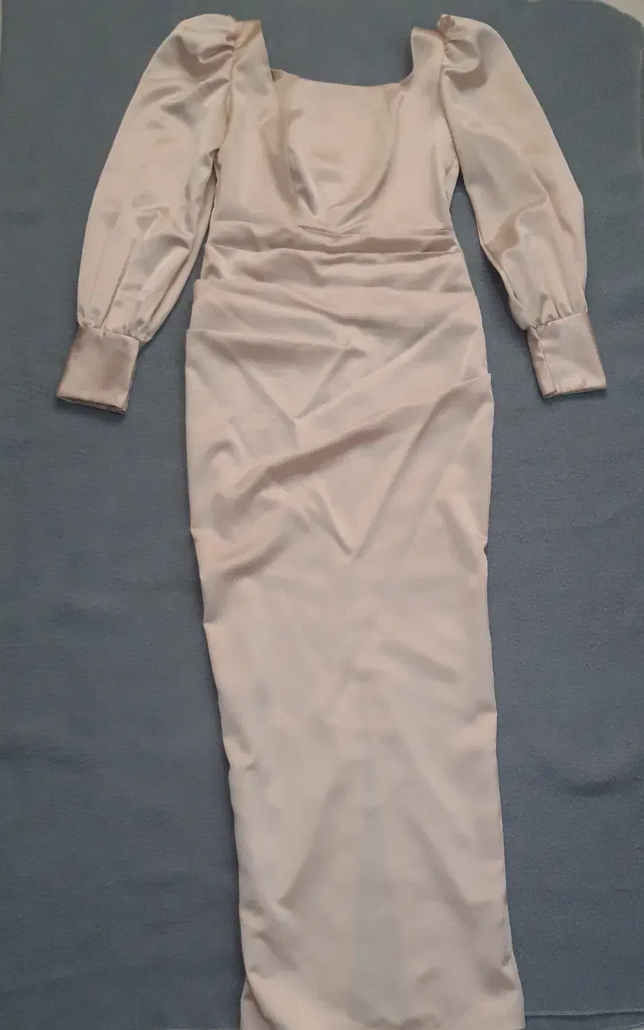 لباس مجلسی|لباس|ساری, |دیوار