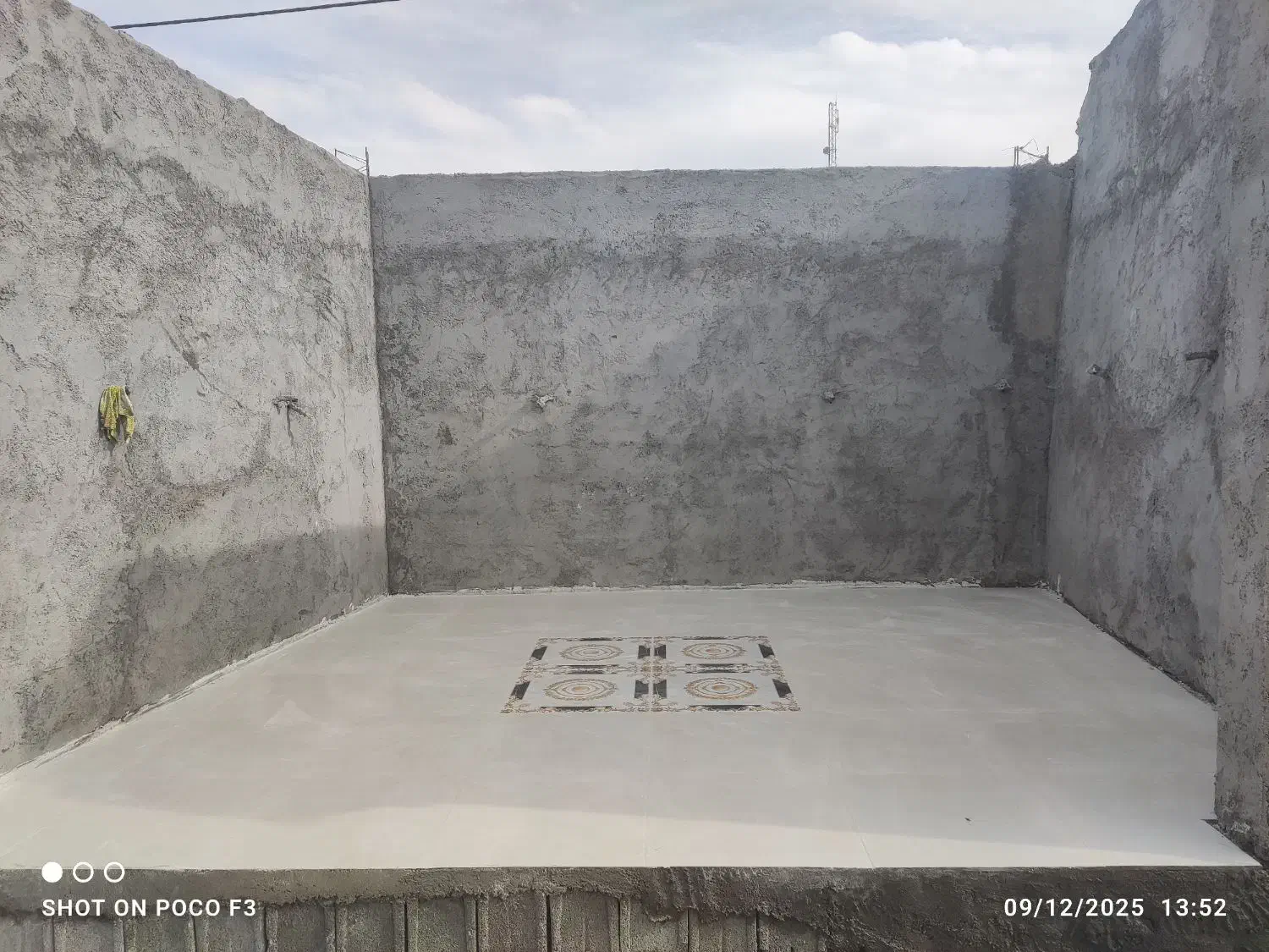 کاشی سرامیک داخلی و نمای ساختمان|خدمات پیشه و مهارت|لامرد, |دیوار