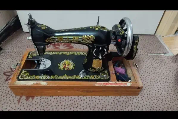 چرخ خیاطی دستی|چرخ خیاطی و ریسندگی|سنندج, |دیوار