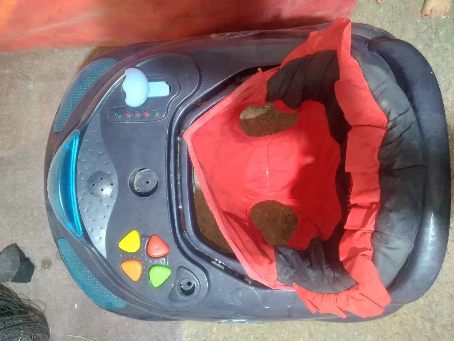 روروک و کریر نوزاد|کالسکه و لوازم جانبی|اسفراین, |دیوار