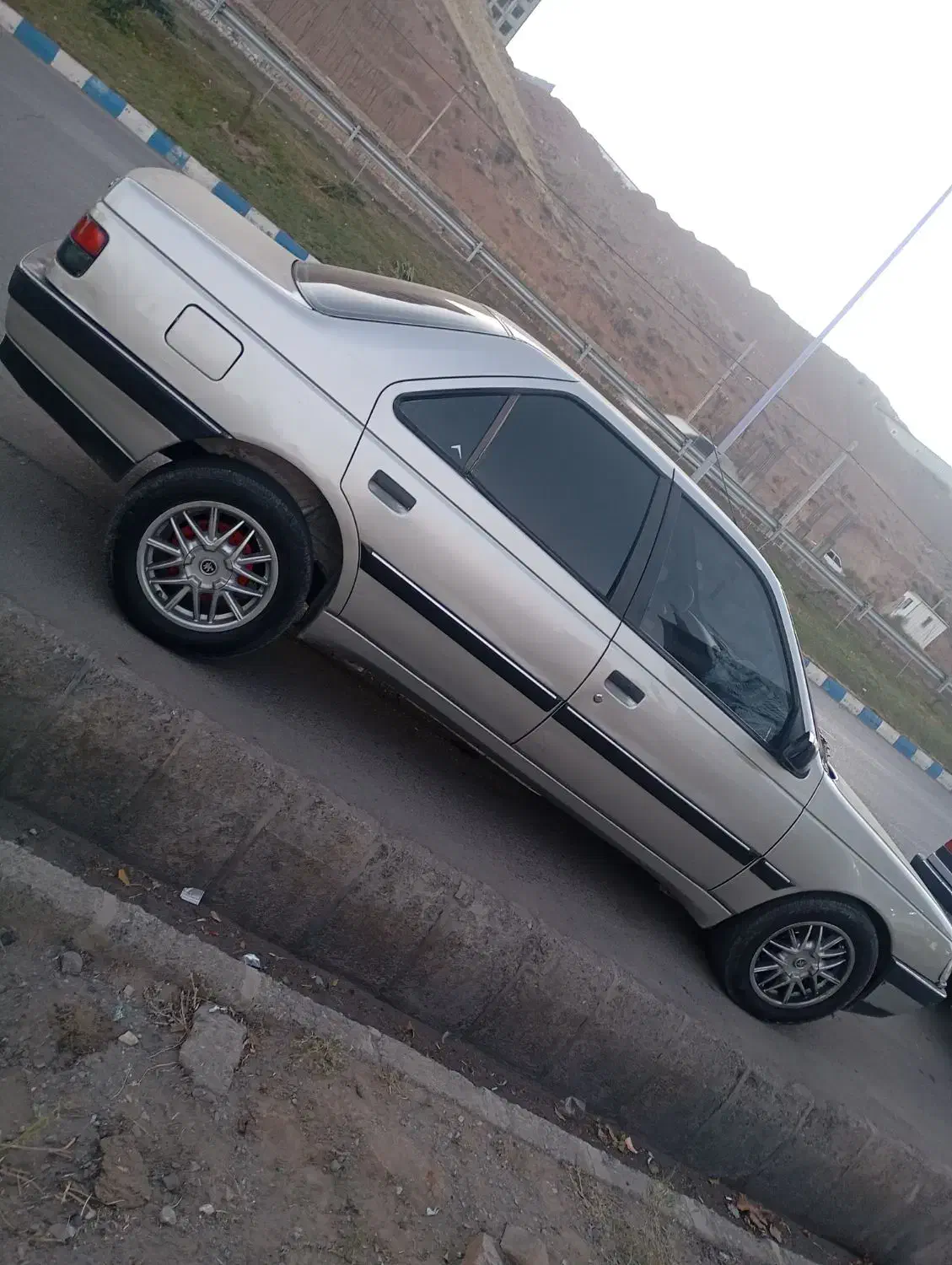 پژو 405 مدل84شاسی هاپلمپ|خودرو سواری و وانت|مرند, |دیوار