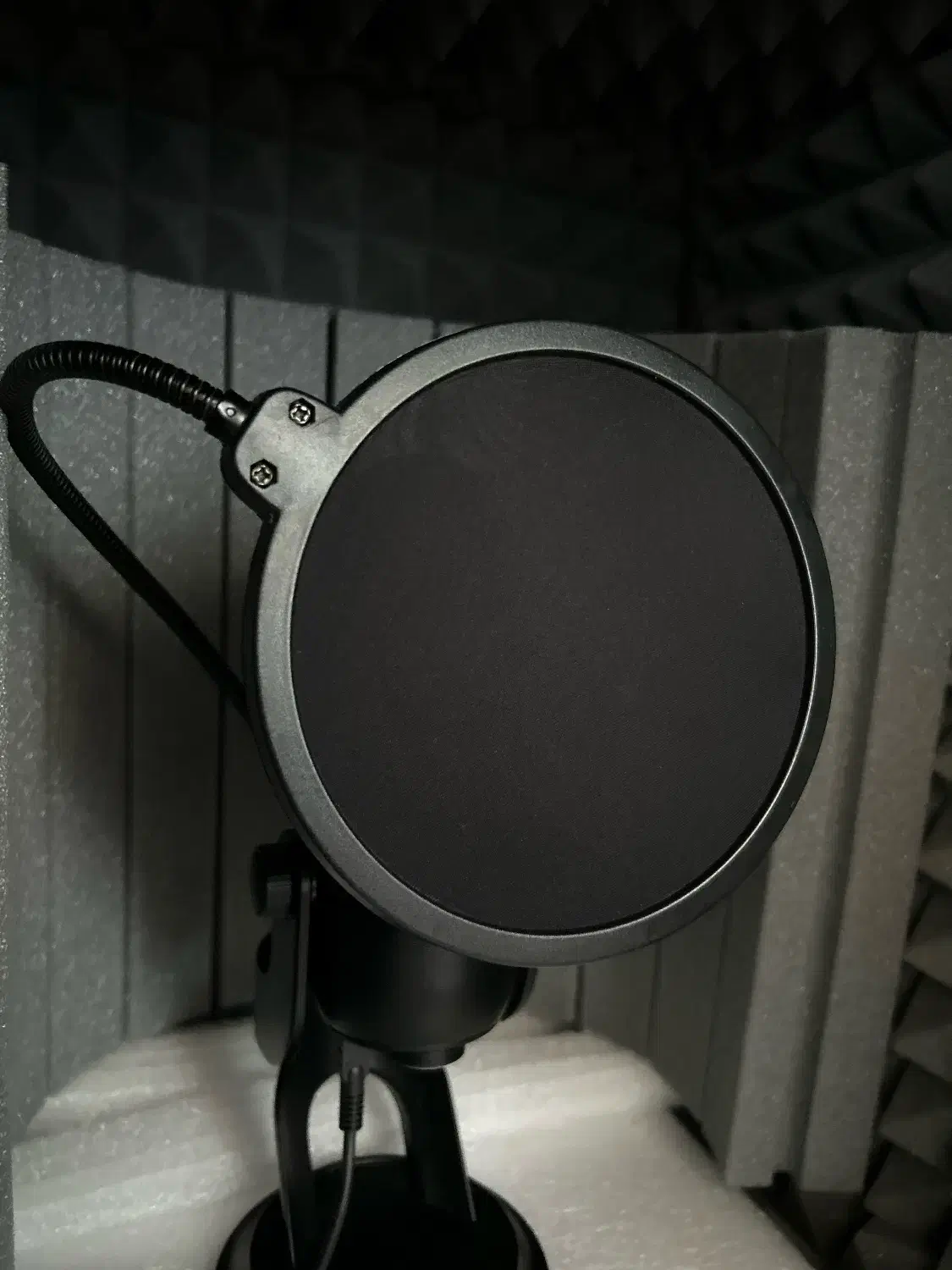 میکروفون حرفه ای (استودیویی) لاجتیک بلویتی|صوتی و تصویری|رشت, نیکمرام|دیوار