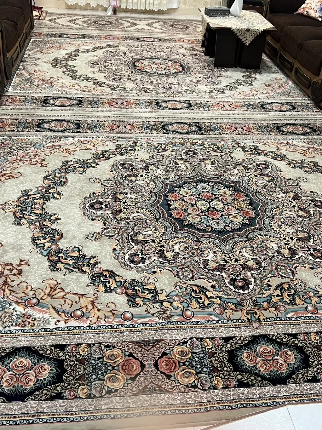 فرش ۹ متری نگارستان کاشان ۱۰۰۰ شانه|فرش|رحیم‌آباد, |دیوار