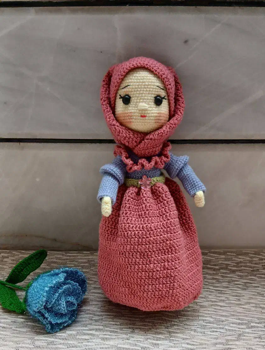 تعدادی عروسک|اسباببازی|مبارکه, |دیوار