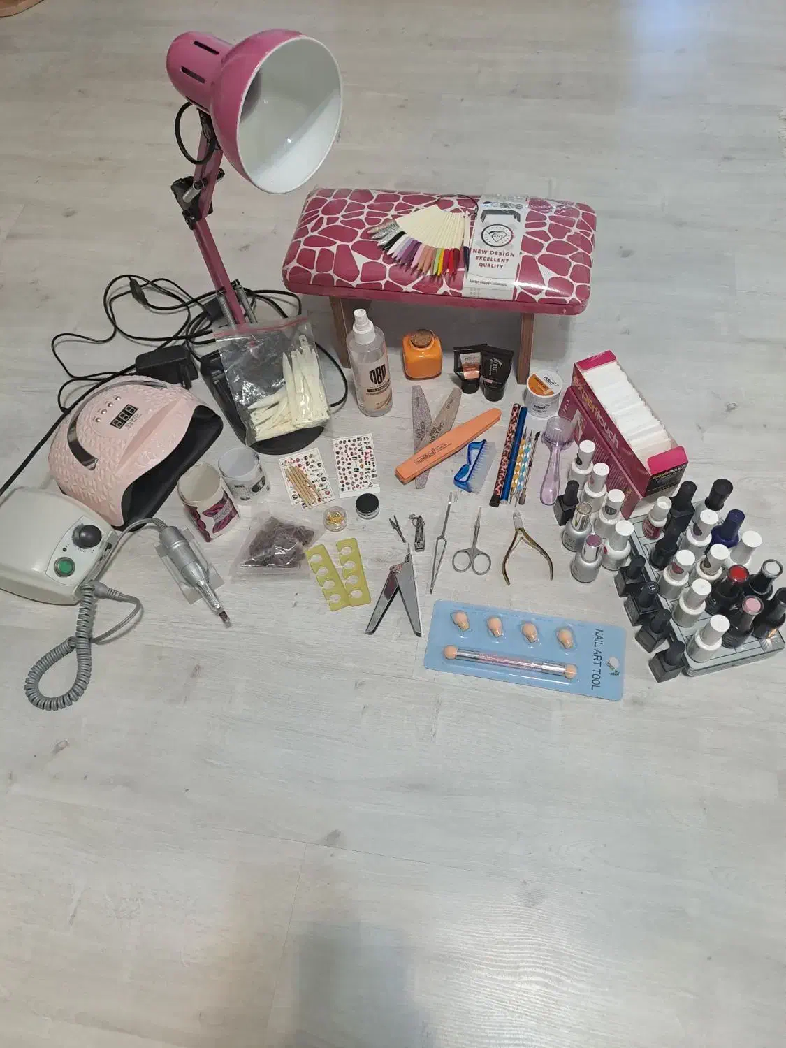 ارایشی|آرایشگاه و سالنهای زیبایی|شوط, |دیوار