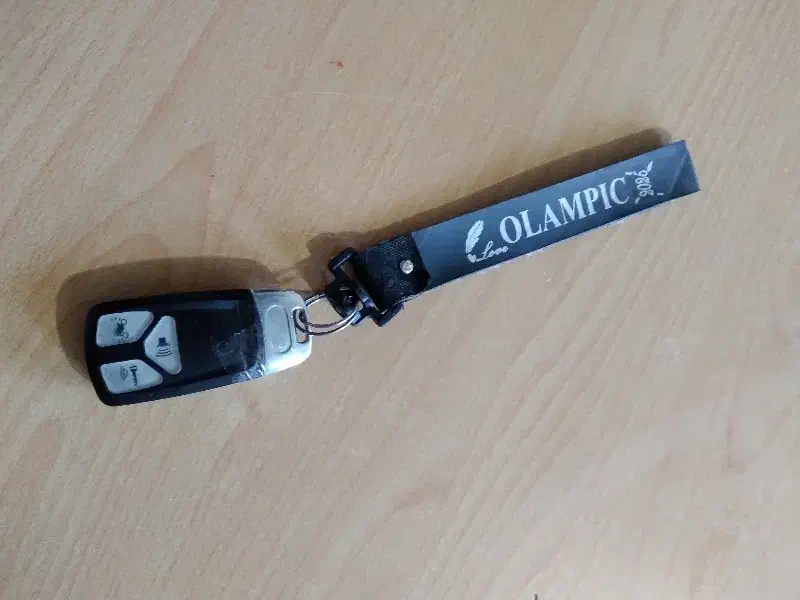 کیلس موتور پیدا شده|اشیا|اصفهان, کوی ولی عصر|دیوار