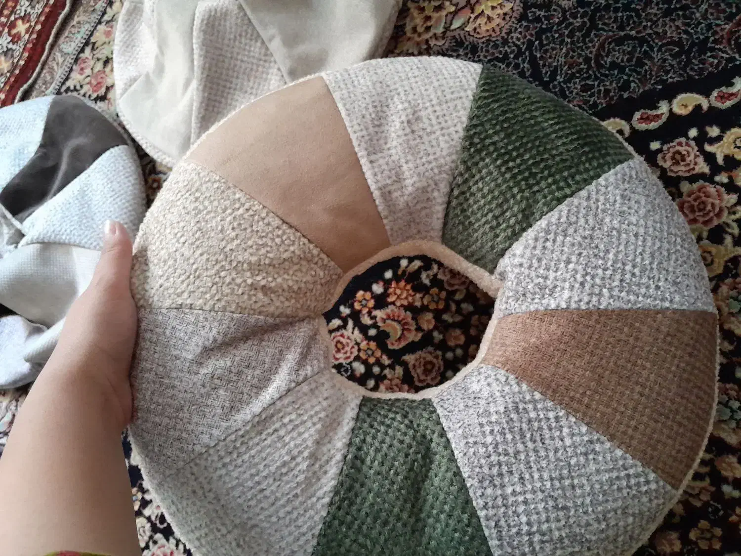 کوسن زیر پایی|مبلمان خانگی و میز عسلی|بندر ترکمن, |دیوار