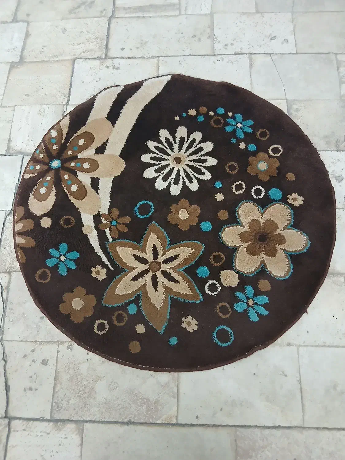 فرش فانتزی گرد|فرش|کرج, کوی فرهنگ|دیوار