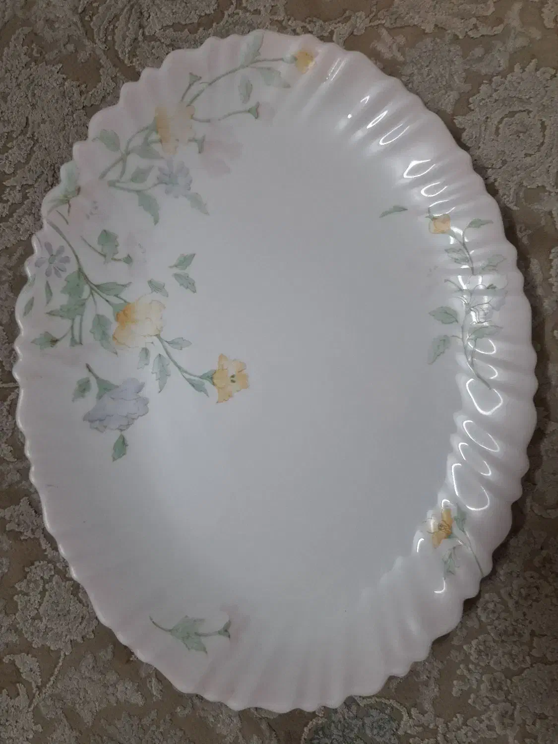 یک عدد دیس گلدار|ظروف سرو و پذیرایی|مشهد, دانشجو|دیوار