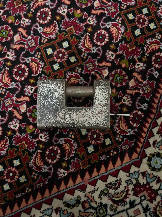 قفل کتابی بزرگ|ابزارآلات|همدان, |دیوار