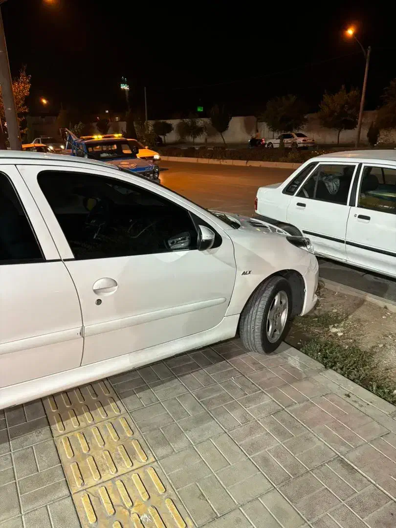 پژو 207 اتومات مدل 97|خودرو سواری و وانت|اصفهان, اطشاران|دیوار