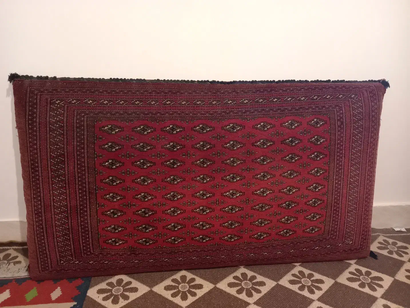 پشتی ترکمن ریز بافت، قدیمی|پشتی|بوشهر, |دیوار