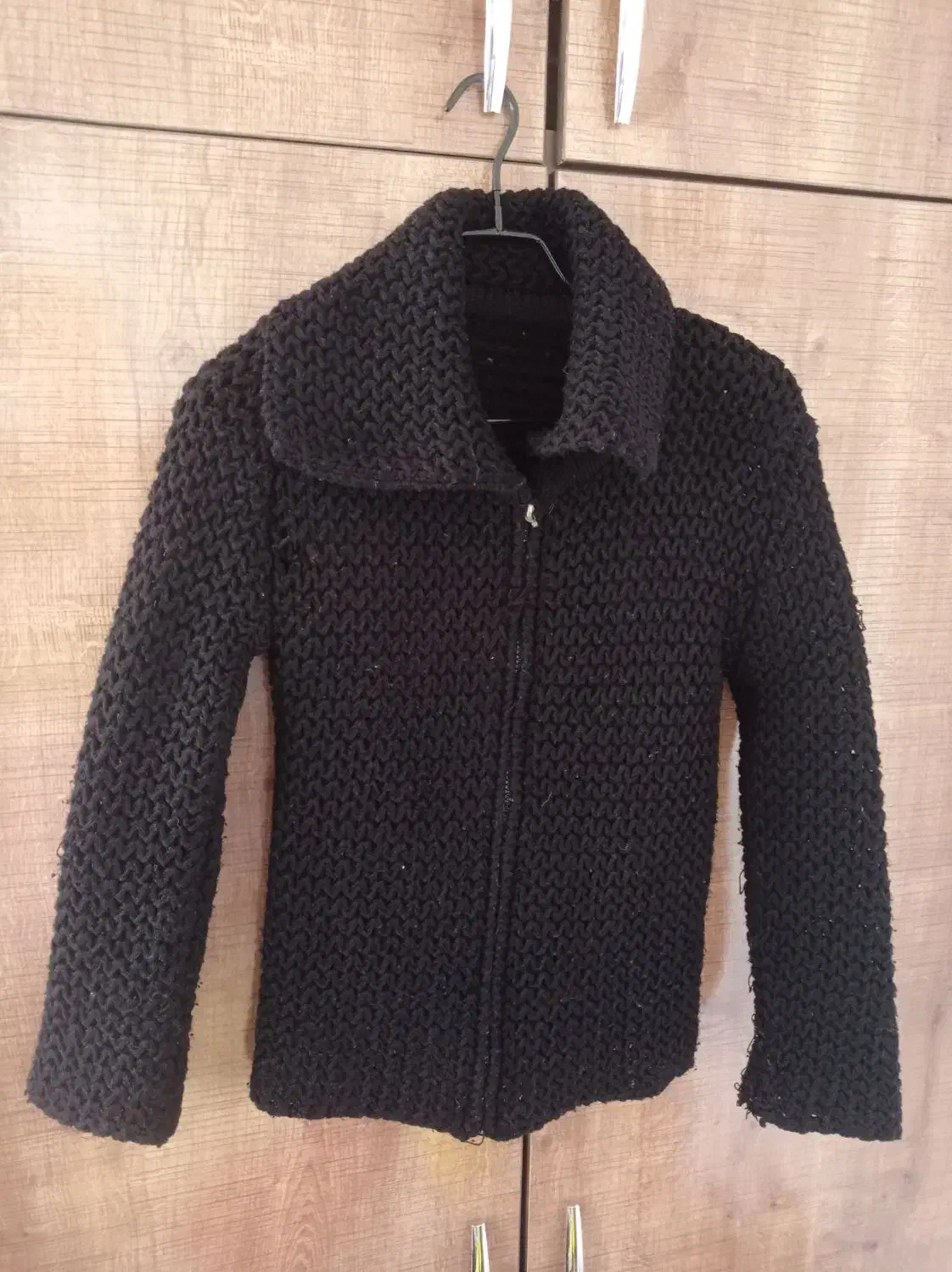 پلیور|لباس|رشت, دیانتی|دیوار