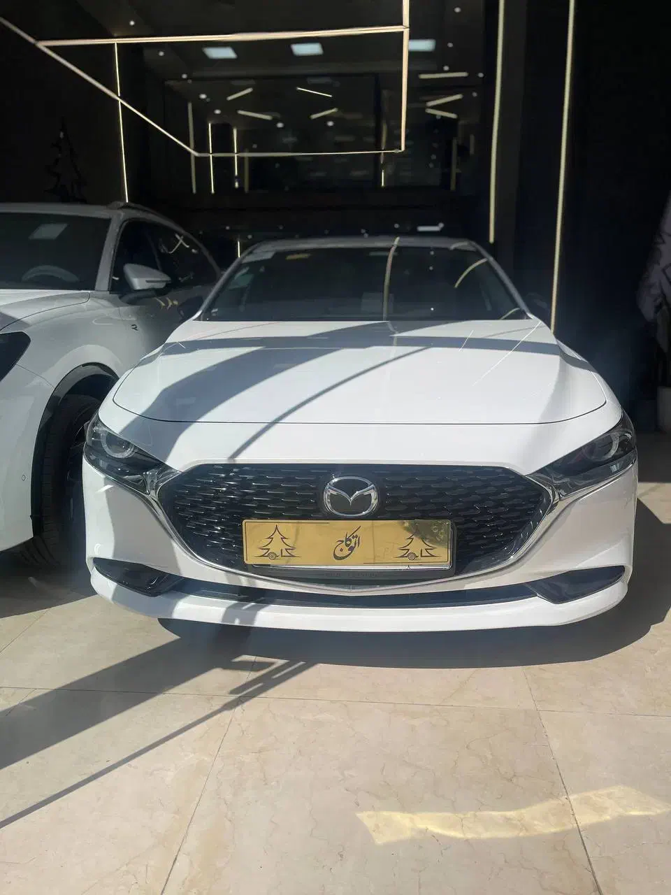 مزدا ۳ پرمیوم با گارانتی رنگ/سفید و خاکستری|خودرو سواری و وانت|تهران, گلستان (شهرک راه آهن)|دیوار