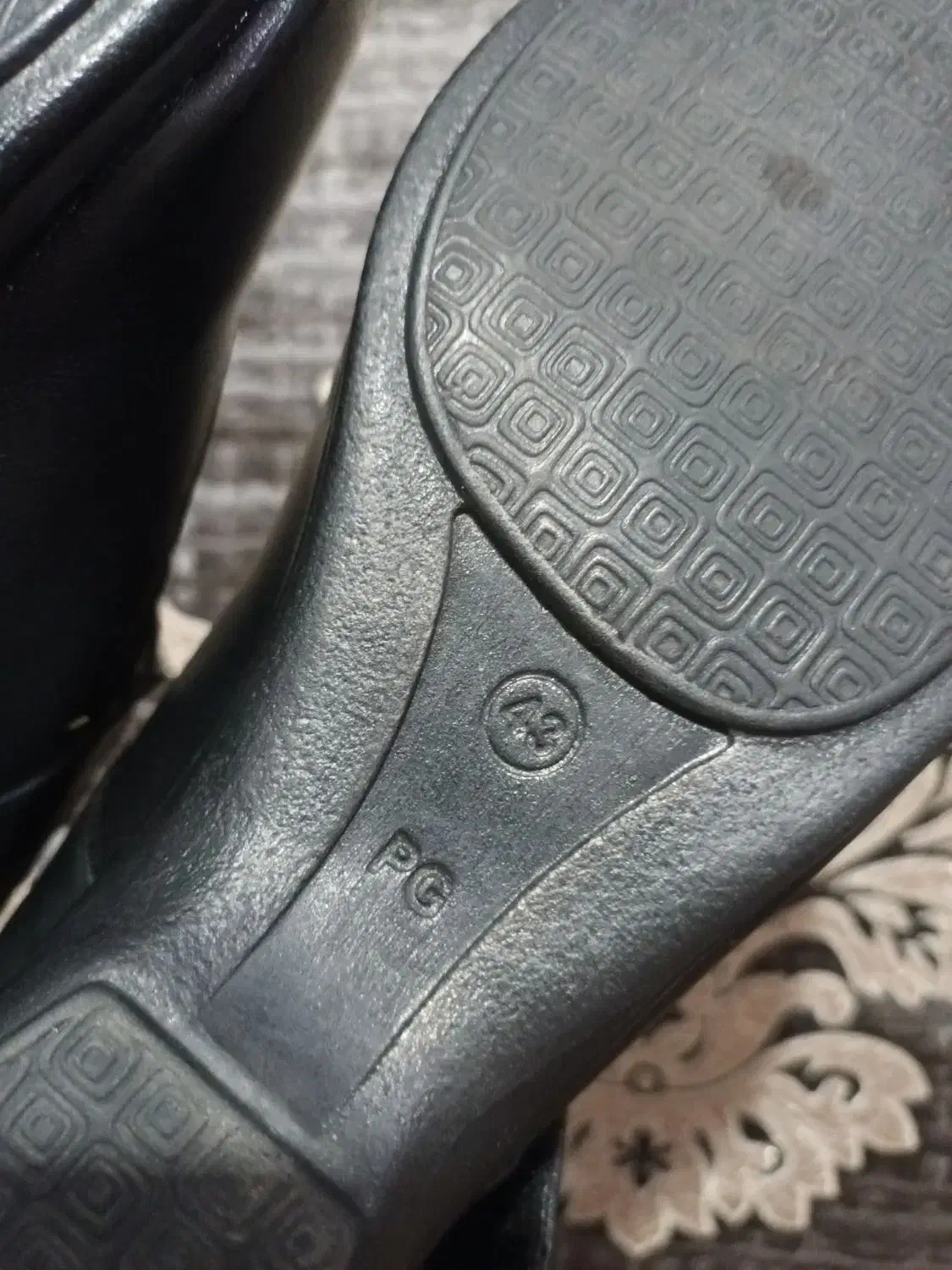 کفش طبی|کیف، کفش، کمربند|بم, |دیوار