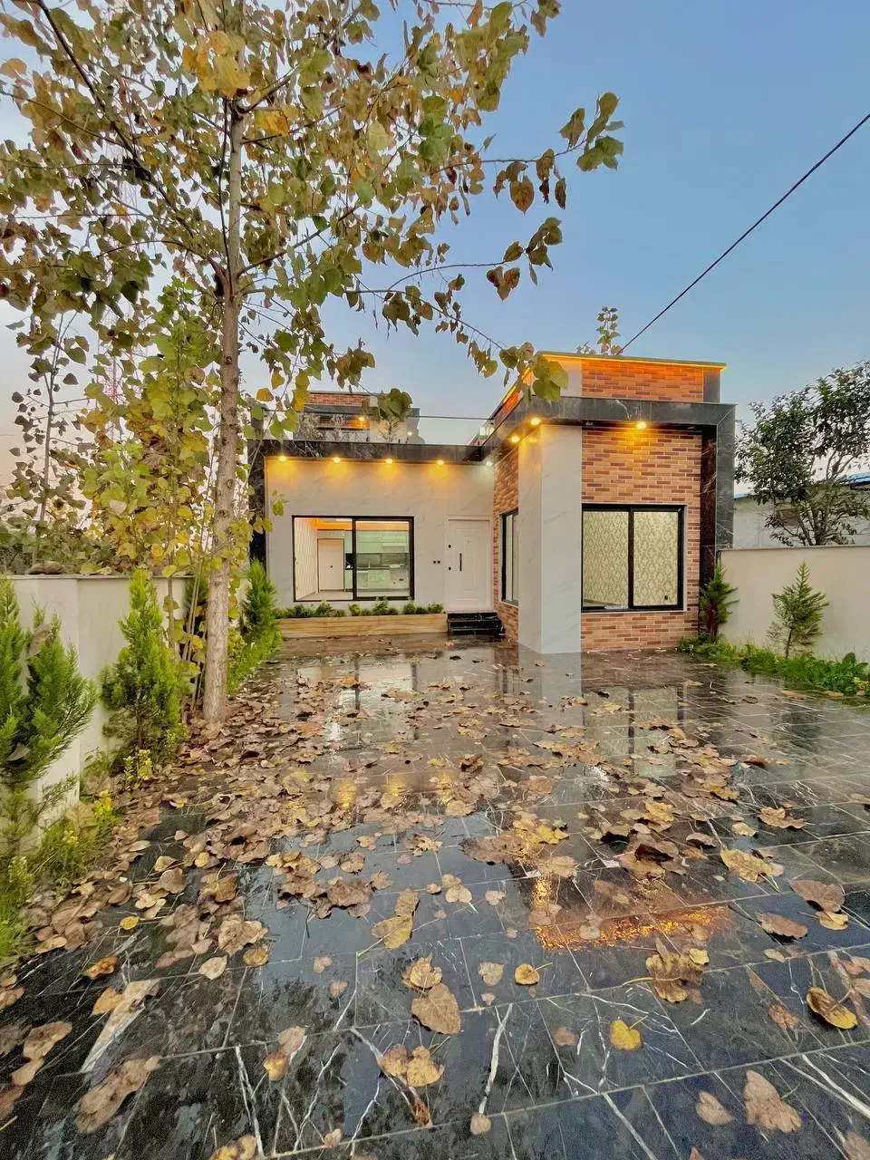 ویلا دوخواب ۲۰۰متری باسند|فروش خانه و ویلا|رینه, |دیوار